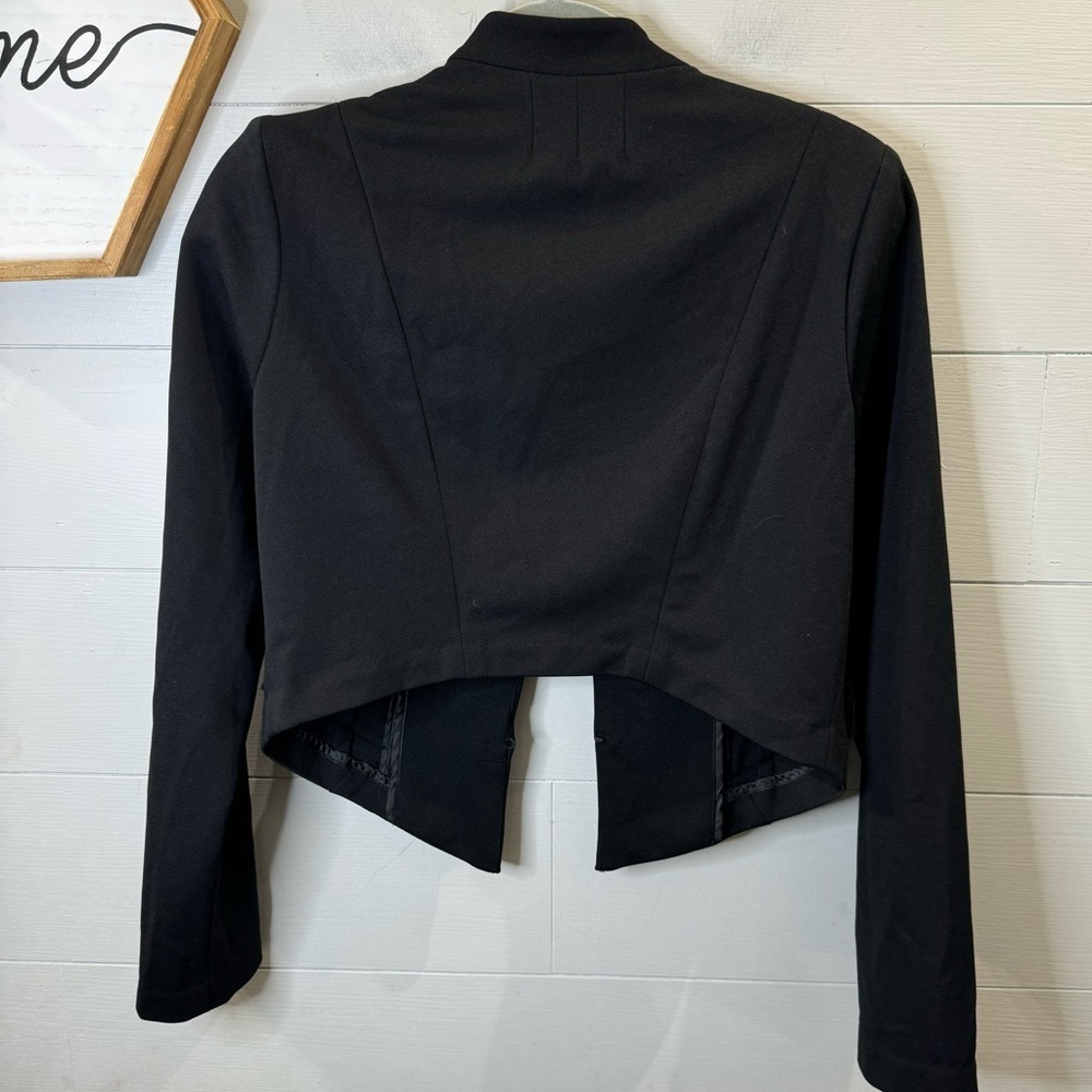 Forever 21 | Black Minimal Blazer Size Medium - Picture 7 of 7